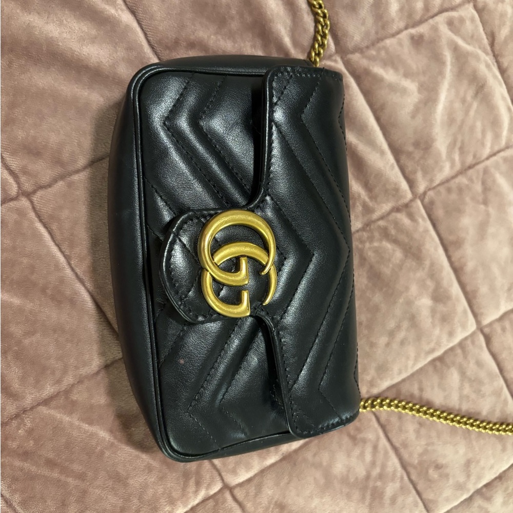 Gucci Black Leather Mini Bag with Gold Chain - Picture 4 of 6